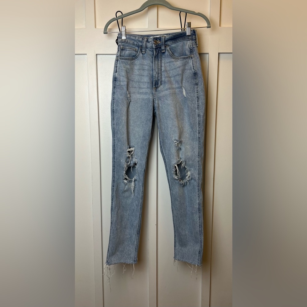 Hollister Womens Size 000 R Curvy Ultra High-Rise Mom Jean Blue Denim Distressed